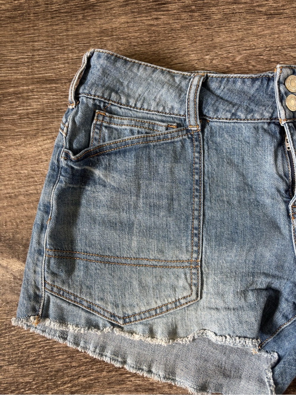 Anthropologie/ Pilcro Women's Denim “The Wanderer” Shorts - Picture 2 of 6
